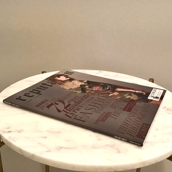NEW Taylor Swift Reputation Magazine Poster RARE - Picture 6 of 8